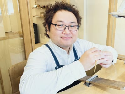 AKIHIRO