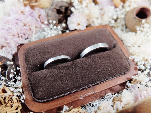 愛知県春日井市　Ｊさん・Ｓさんの手作り指輪